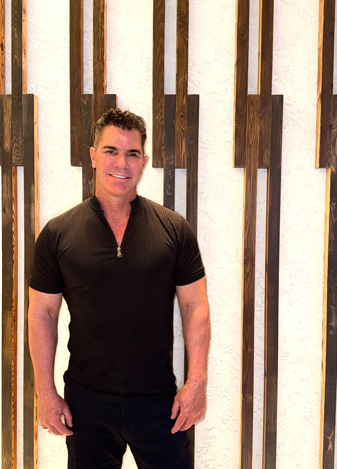 Dr John Spencer Ellis Mens coach and Entrepreneur help people to escape the rat race